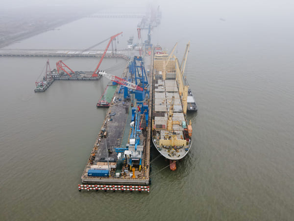 roonui2-alwena-shipping-07